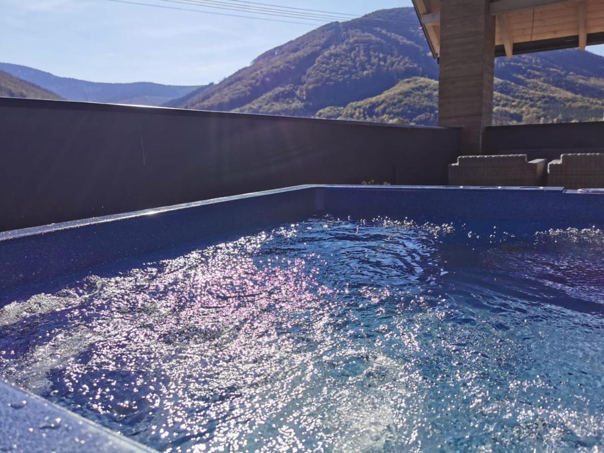 Hotel Maralak Kunčice pod Ondřejníkem 外观 照片